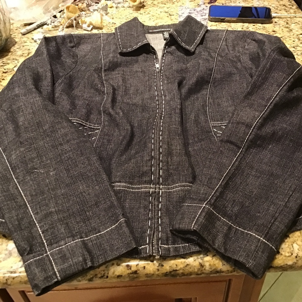 Company Ellen Tracy women’s black denim zip up jacket